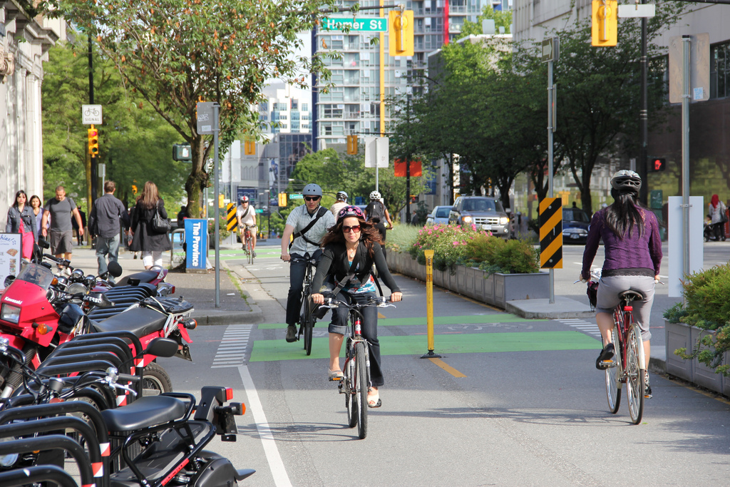 Urban Bike Lanes: Revolutionizing City Travel